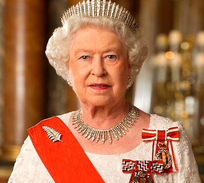 Isabel II não tem descanso. Agora, roubaram-lhe jóia que vale muitos milhões