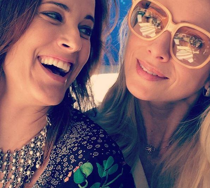 Maria João Bastos e Letícia Spiller divertem-se no Baile de Ipanema