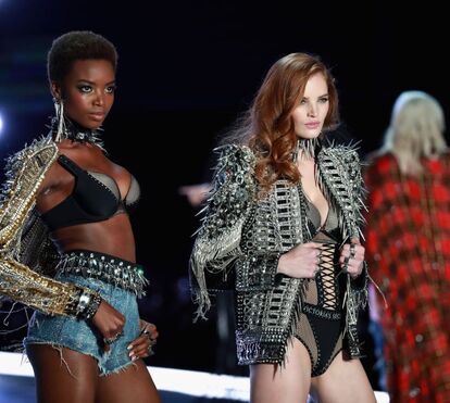 Maria Borges aquece pela 5.ª vez consecutiva o desfile da Victoria's Secret