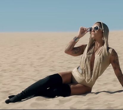 Provocadora, Ana Malhoa faz trocadilhos sensuais e mostra corpo no novo vídeo, 'Ampulheta'