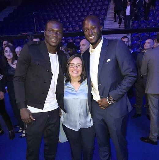 Joana Marques com os jogadores Aboubakar e Danilo
