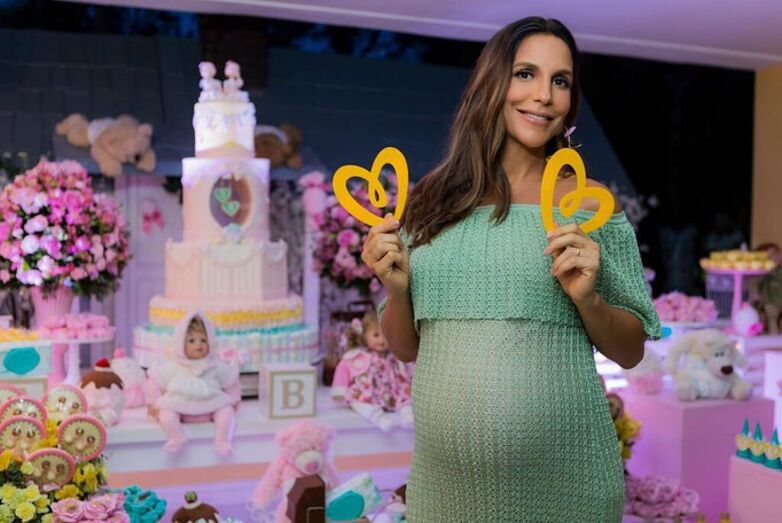 Ivete Sangalo em 'baby shower' das filhas 