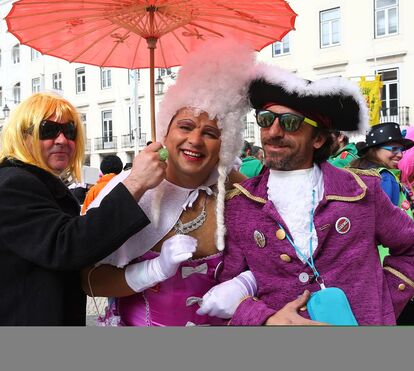 Enchente. Matrafonas voltam a centrar atenções no Carnaval de Torres Vedras