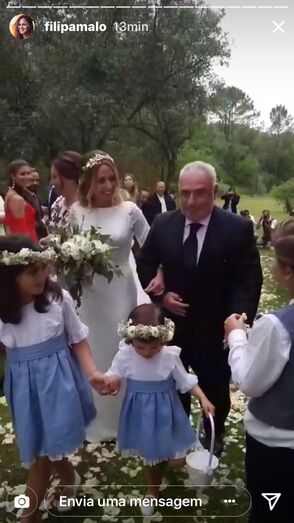 Primeiras imagens: Sofia Arruda faz casamento à porta fechada em quinta na Ericeira 