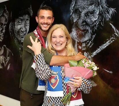 Meu rico Santo António! Quem são os padrinhos das marchas que desfilam na Avenida 