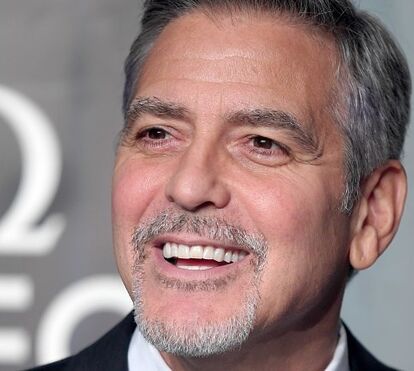 George Clooney ferido em acidente com scooter em Itália