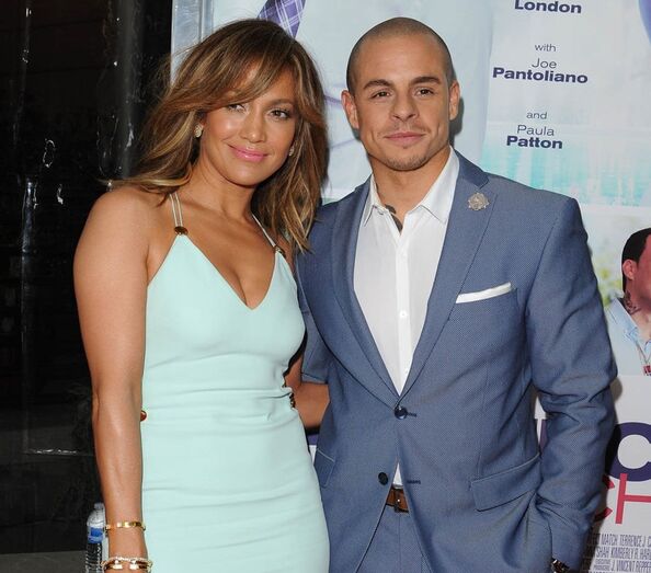 Entre 2011 e 2016, Jennifer namorou intermitentemente com o dançarino Casper Smart, que trabalhava com ela.