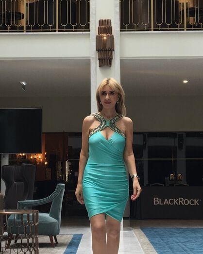 Judite de férias em resort de luxo