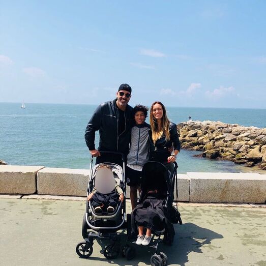 Cada vez mais apaixonada, Liliana Aguiar mostra-se feliz em férias de família