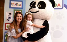 Ex de Bruno de Carvalho reaparece com a filha, em público