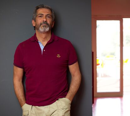 Nuno Homem de Sá ao soco na praia para defender casal lésbico