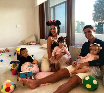 Cristiano Ronaldo unido à família em momento dramático
