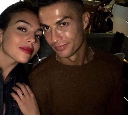 Cristiano Ronaldo e Gio fogem da polémica e fazem escapadinha romântica a Paris