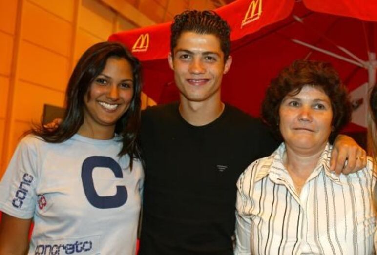 Jordana Jardel com o jogador e a então sogra, Dolores 