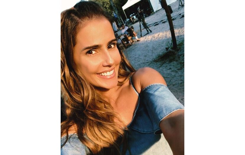 Que coragem A mudança radical de Deborah Secco Veja como ficou