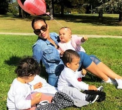 Sempre segura! Georgina leva guarda-costas no passeio com os filhos mais novos