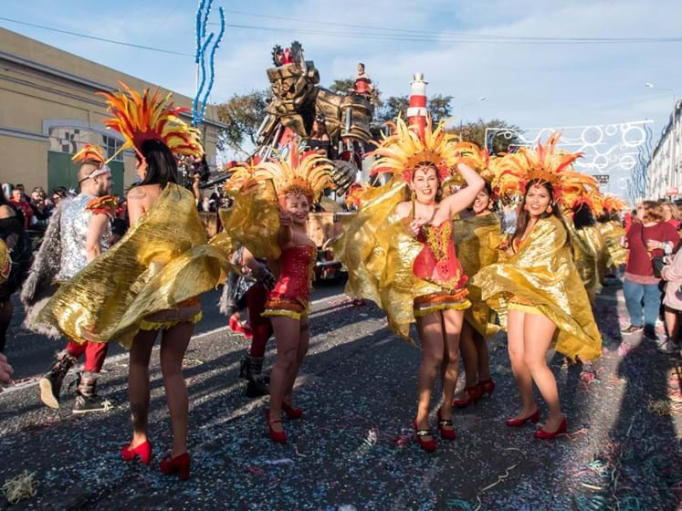 As mais loucas e sensuais imagens do Carnaval de todo o País Flashes