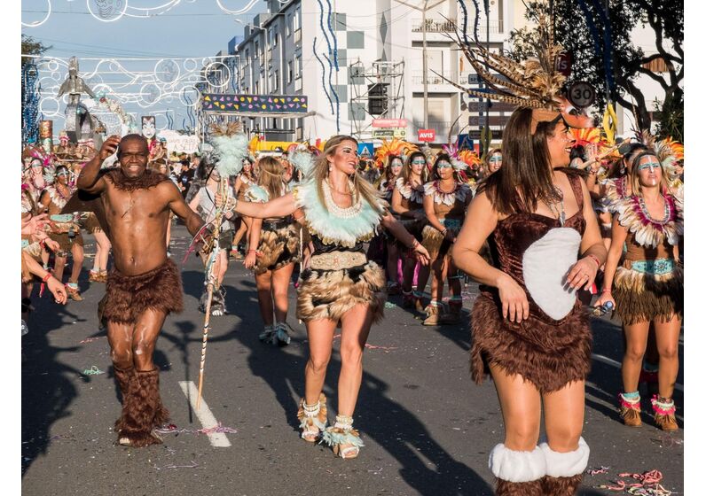 As mais loucas e sensuais imagens do Carnaval de todo o País Flashes