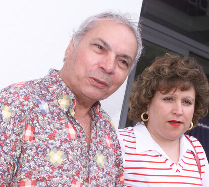 Morreu José Crispim, o atrevido cantor do Duo Ele e Ela