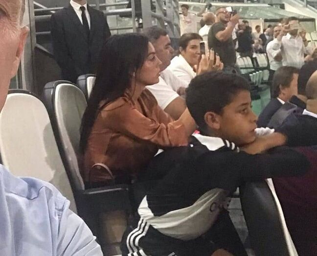 Cristiano Ronaldo, CR7, Ronaldo, Georgina Rodríguez, Dolores Aveiro, turim, juventus, zanga, allianz