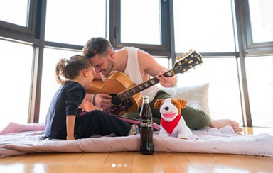 Tão crescida! Filha de Mickael Carreira e Laura Figueiredo faz 3 anos