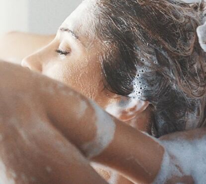 Aproveite a quarentena... e não lave o cabelo tantas vezes