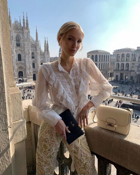 Blusas de estilo romântico, um must have 