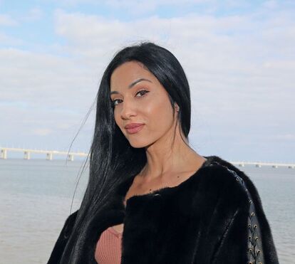 Ana Malhoa arrasada por ter "mexido" no rosto: "Super artificial parece uma boneca de silicone"