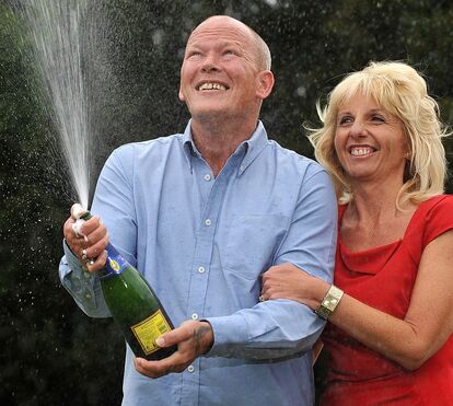 112 milhões! Casal que ficou multimilionário com Euromilhões foi sequestrado e amarrado em mansão por gangue violento