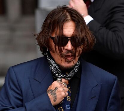 Johnny Depp fala do vício das drogas e de ter dado canábis à filha