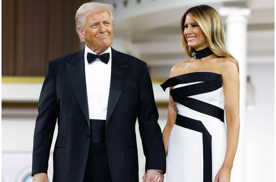 Melania e Donald Trump surgem juntos após rumores de separação