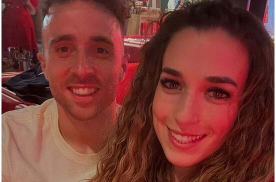 Diogo Jota e Rute Cardoso juntos numa fotografia de família