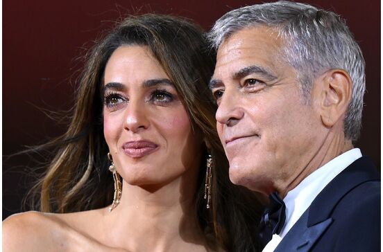 Amal e George Clooney marcam presença no Festival de Cinema de Veneza