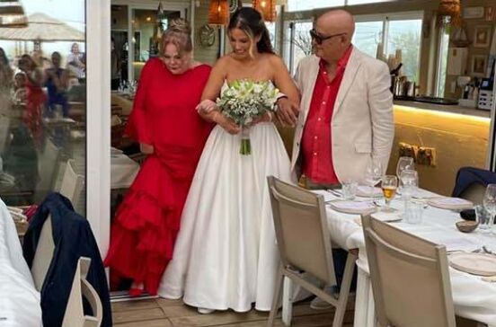 Cristina Caras Lindas no casamento da filha 