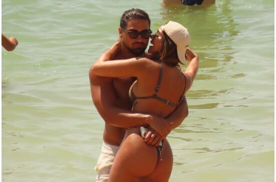 Liliana Filipa e Daniel Gregório na praia 