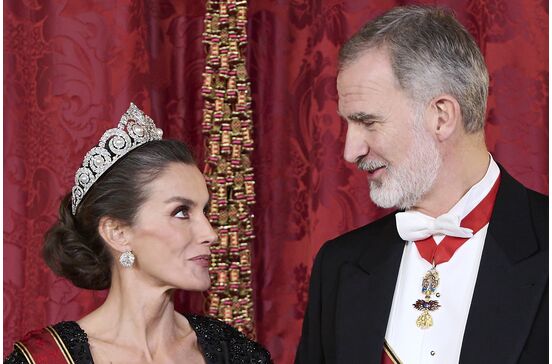 Rei Felipe VI e Rainha Letizia enfrentam divisões familiares no Natal, com clã dividido em três grupos
