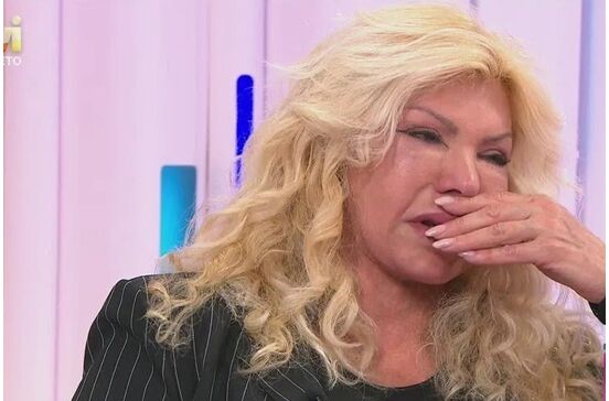 Kina vive dias difíceis após saída de reality show e polémicas