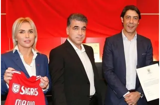 Maria Krivopishina (à esquerda) e Rui Costa