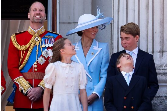 Kate Middleton e William com os filhos