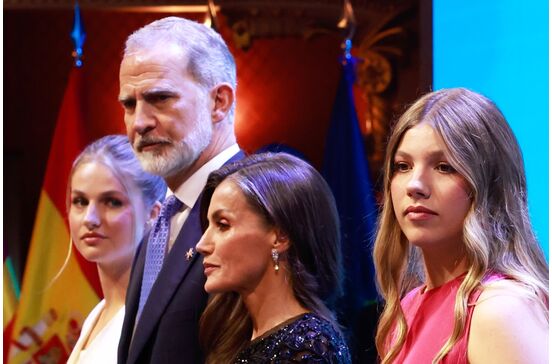 Leonor, Felipe VI, Letizia e Sofia