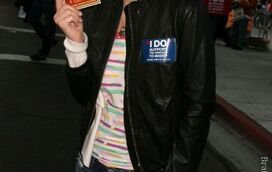 Drew Barrymore apoia casamentos gay