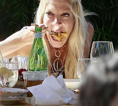 Tori Spelling: anoréctica, mas com apetite