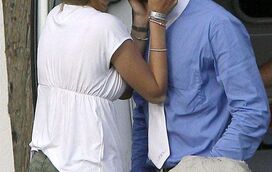 Athina Onassis põe ilha à venda