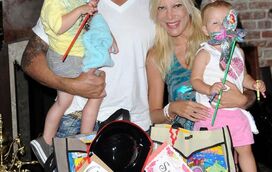Casamento de Tori Spelling é uma farsa