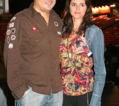 Leonel Vieira e Marta reatam paixão no Brasil