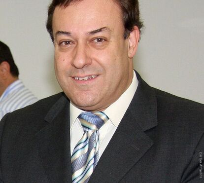 José Mendes Bota: “Grito a Sócrates: olha a Manela!”  