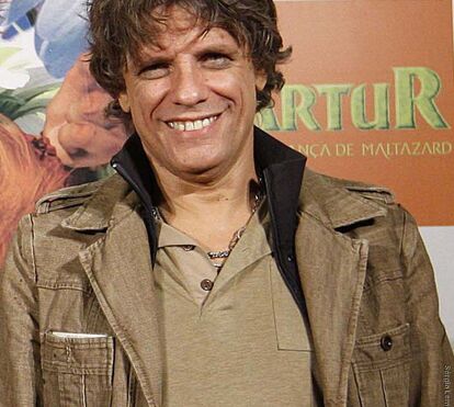 Zé Pedro: “Enterro a minha carteira na areia” 