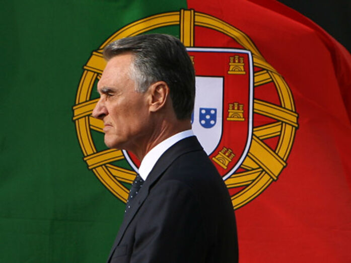 PS e PSD pressionam Cavaco Silva a entrar em cena