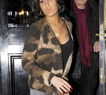 Amy Winehouse: Casamento no fim do ano