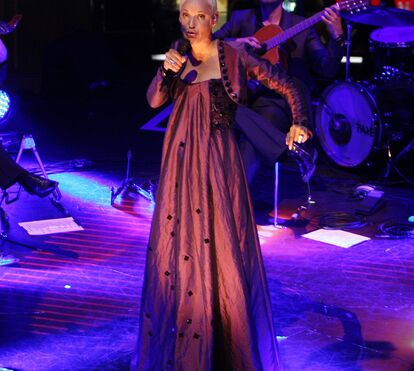 Mariza com gravidez de risco 